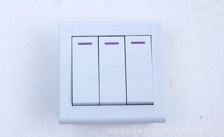 墻壁三聯(lián)開(kāi)關(guān)與插座接線盒的PVC材質(zhì)選擇與批發(fā)指南